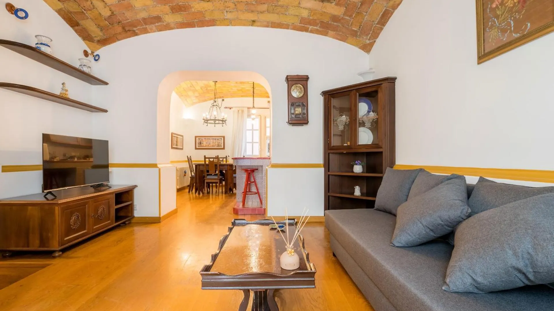 The British Corner, Central Cozy Loft With Garden 10 Min From Center Rome